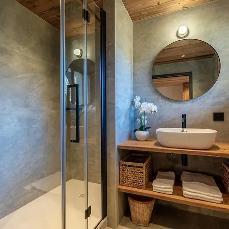 8 Pers Avec Spa, Proche Pistes, Renove, Wifi, Garage - Fr-1-304-285 *